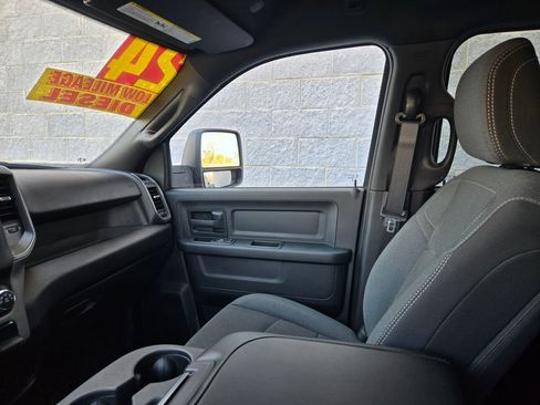 Used 2024 RAM 2500 Tradesman AWD/4WD image 31
