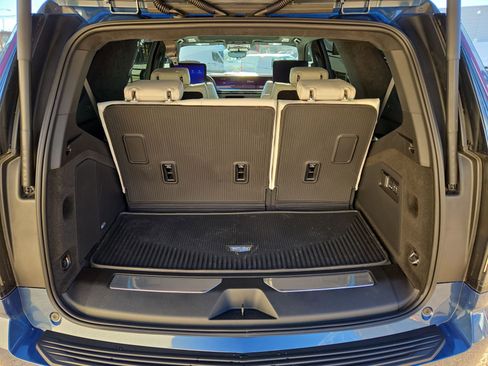 New 2026 Cadillac Escalade Platinum Sport w/ LPO, ONYX Package image 12