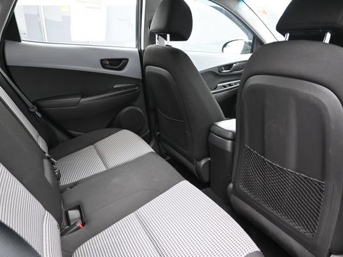 Used 2021 Hyundai Kona SE FWD image 24