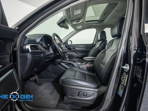 Used 2022 Kia Telluride SX w/ SX Prestige Package AWD/4WD image 11