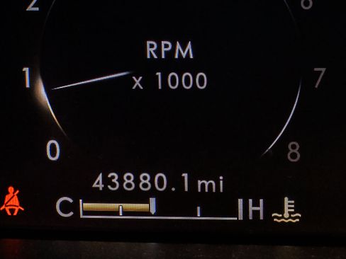 Used 2023 Lincoln Nautilus AWD w/ Premium Package image 16