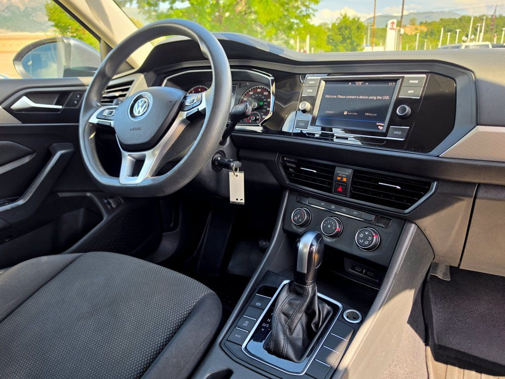 Used 2021 Volkswagen Jetta S FWD image 14