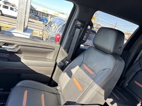 Used 2023 GMC Sierra 1500 AT4 w/ AT4 Premium Package image 20