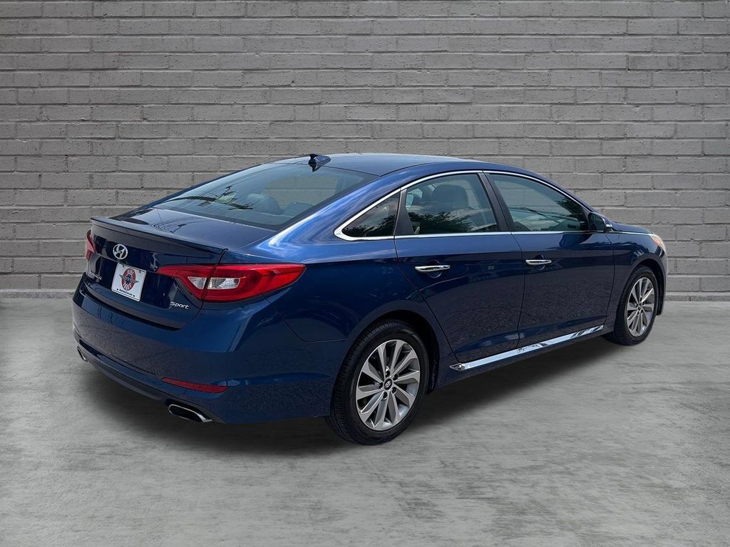Used 2015 Hyundai Sonata Sport w/ Option Group 03 FWD image 6