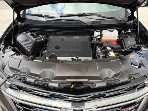 Used 2023 Chevrolet Traverse RS AWD/4WD image 48