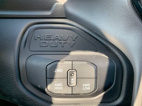 Used 2026 RAM 2500 Laramie AWD/4WD image 24