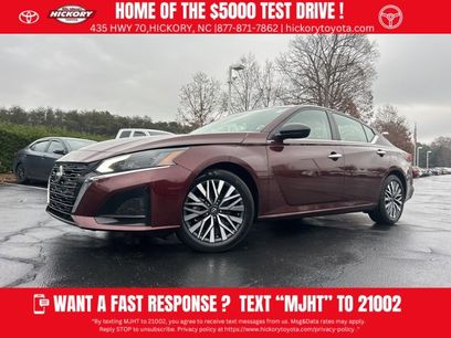Used 2024 Nissan Altima 2.5 SV