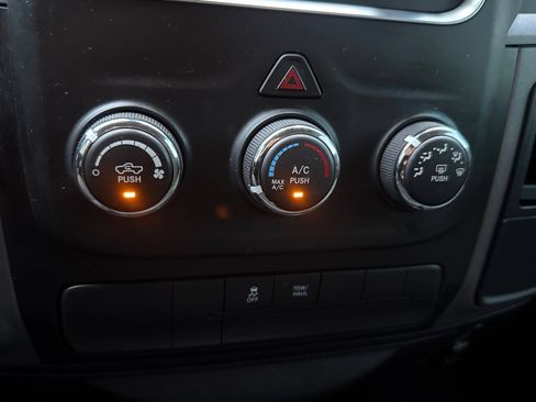 Used 2016 RAM 1500 Express AWD/4WD image 25