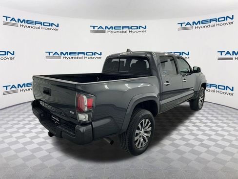 Used 2022 Toyota Tacoma Limited RWD image 5