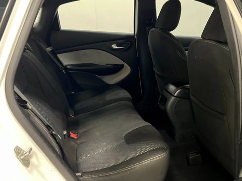 Used 2015 Dodge Dart SXT FWD image 31