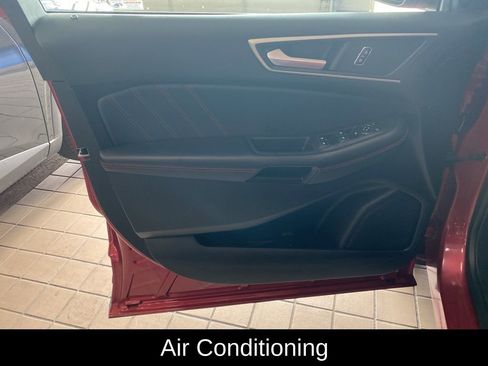 Used 2024 Ford Edge ST-Line AWD/4WD image 9