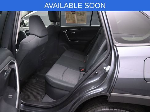 Used 2022 Toyota RAV4 XLE w/ Convenience Package AWD/4WD image 28