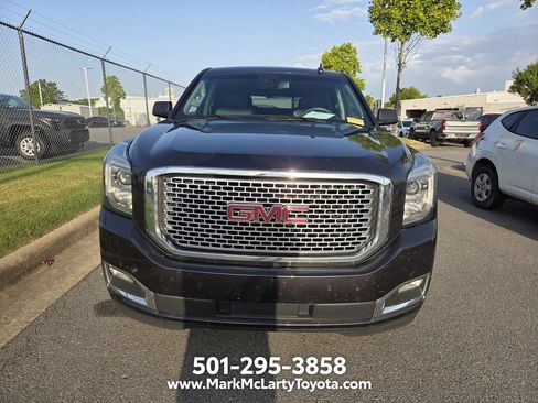 Used 2017 GMC Yukon Denali w/ Open Road Package AWD/4WD image 2