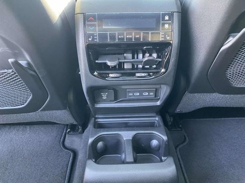 New 2026 Jeep Grand Cherokee L Limited image 12