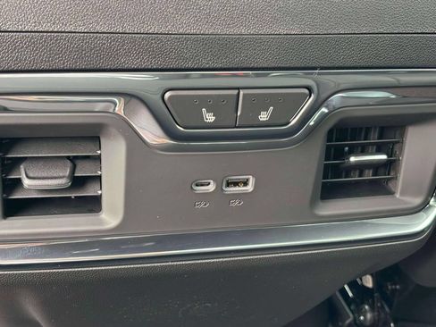 New 2026 Chevrolet Silverado 2500 High Country w/ High Country Premium Package AWD/4WD image 27