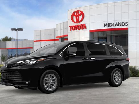 New 2026 Toyota Sienna XLE FWD image 25