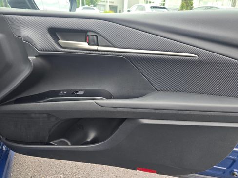 Used 2025 Toyota Camry SE FWD image 23