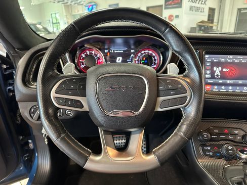 Used 2020 Dodge Challenger SRT Hellcat w/ Carbon/Suede Interior Package RWD image 11
