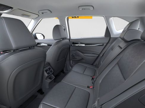 New 2026 Kia Seltos SX AWD/4WD image 18