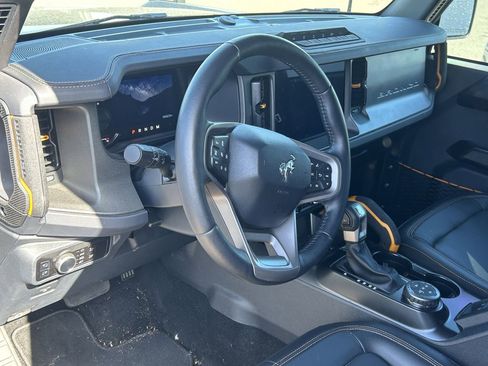 Used 2024 Ford Bronco Badlands AWD/4WD image 10