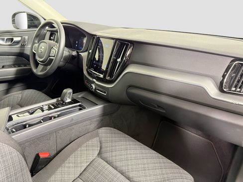 Certified 2023 Volvo XC60 B5 Core image 29