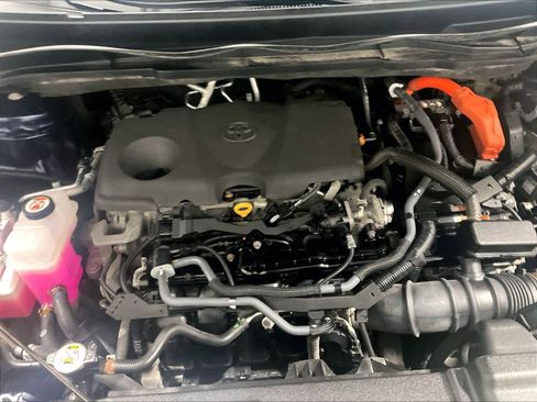 Used 2022 Toyota Sienna XLE w/ XLE Plus Package image 35