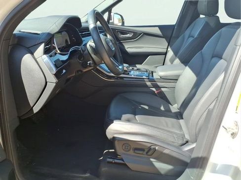 Used 2025 Audi Q7 3.0T Premium Plus AWD/4WD image 21