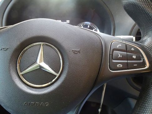 Used 2017 Mercedes-Benz Metris image 21