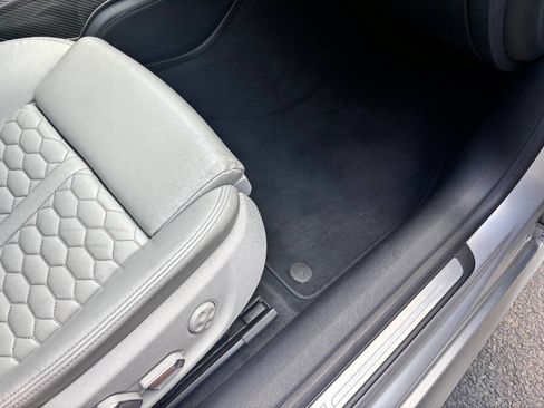 Used 2017 Audi RS 7 Prestige image 33