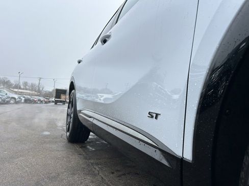 New 2026 Buick Envision Sport Touring image 18