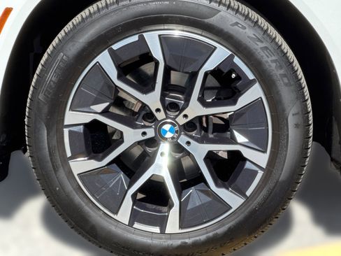 Used 2025 BMW X3 xDrive30i w/ Convenience Package AWD/4WD image 12