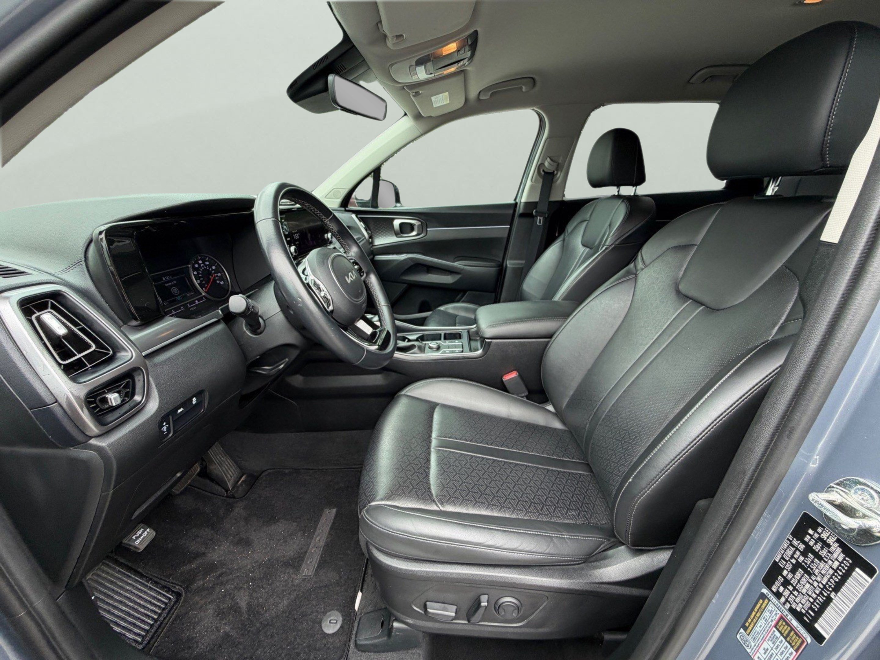 Used 2023 Kia Sorento S FWD image 23