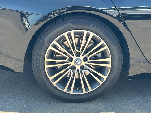 Used 2019 BMW 530e w/ Convenience Package RWD image 4