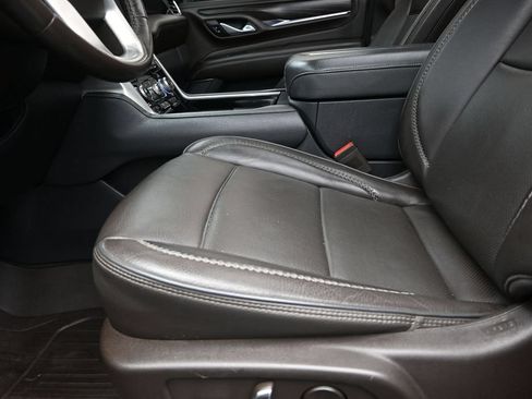 Used 2022 GMC Yukon XL Denali RWD image 13