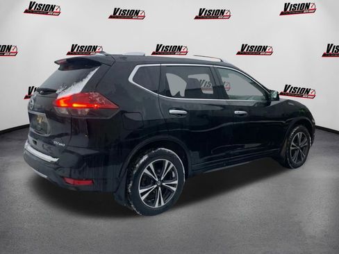 Used 2019 Nissan Rogue SV w/ Premium Package image 5