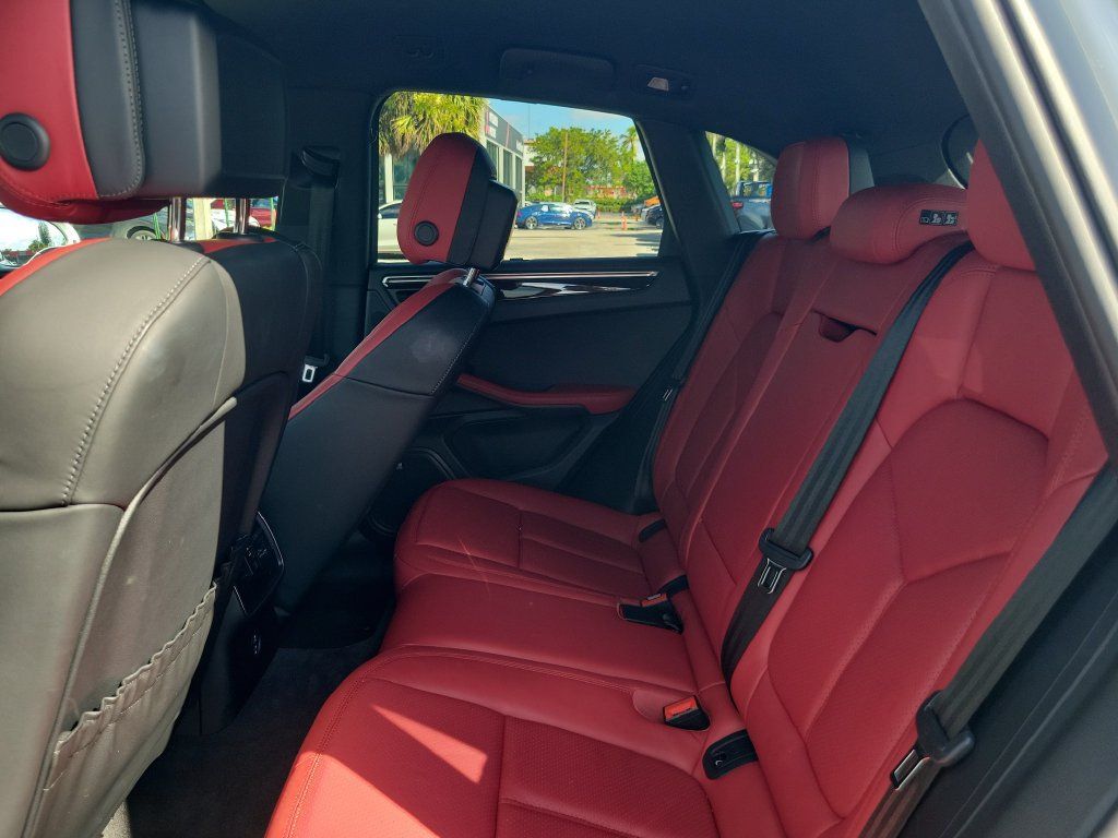 Used 2021 Porsche Macan AWD/4WD image 14