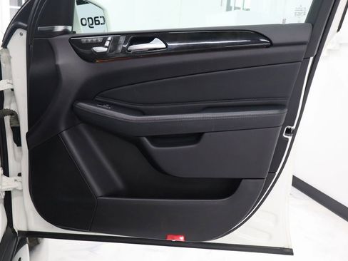 Used 2019 Mercedes-Benz GLS 450 4MATIC w/ Premium 1 Package image 18