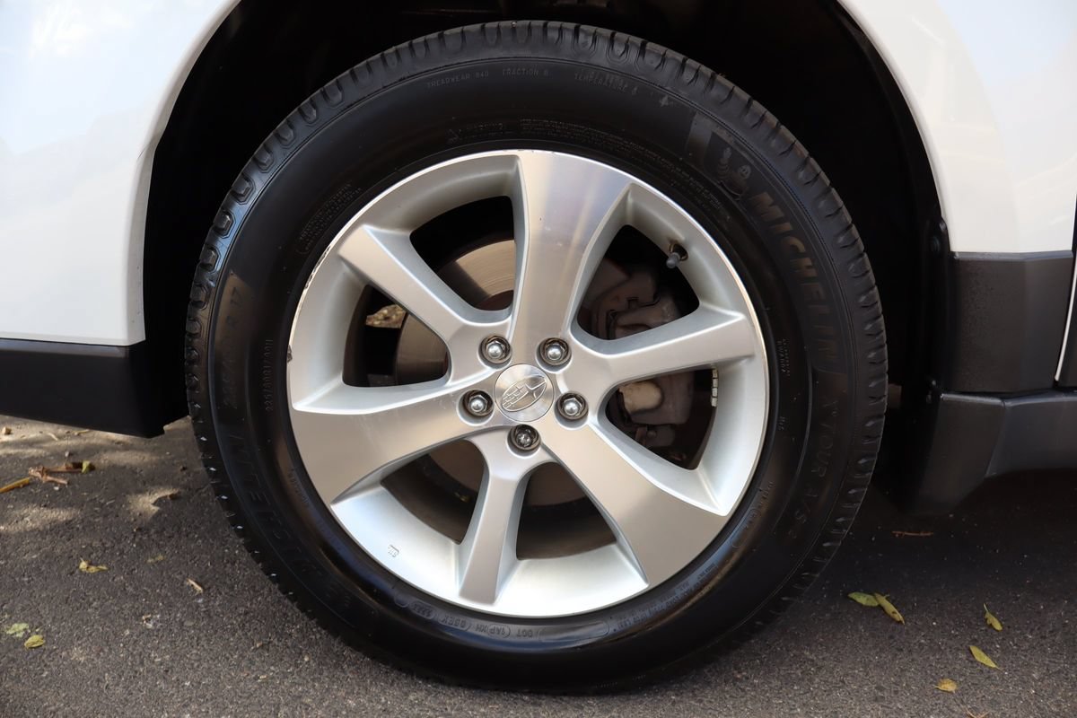Used 2014 Subaru Outback 2.5i Limited w/ Moonroof Package AWD/4WD image 42