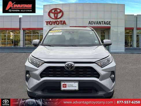 Certified 2021 Toyota RAV4 XLE Premium image 2