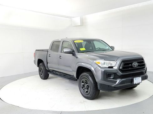Used 2023 Toyota Tacoma SR AWD/4WD image 1