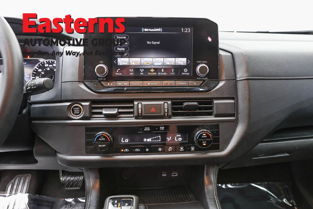Used 2024 Nissan Pathfinder S AWD/4WD image 13