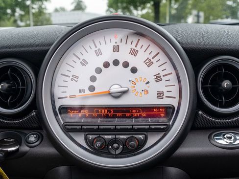 Used 2014 MINI Cooper S image 15