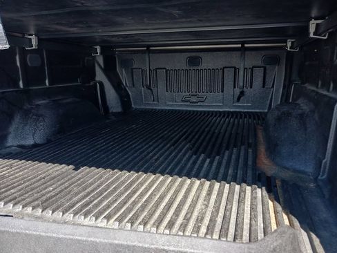 Used 2019 Chevrolet Colorado Z71 AWD/4WD image 14