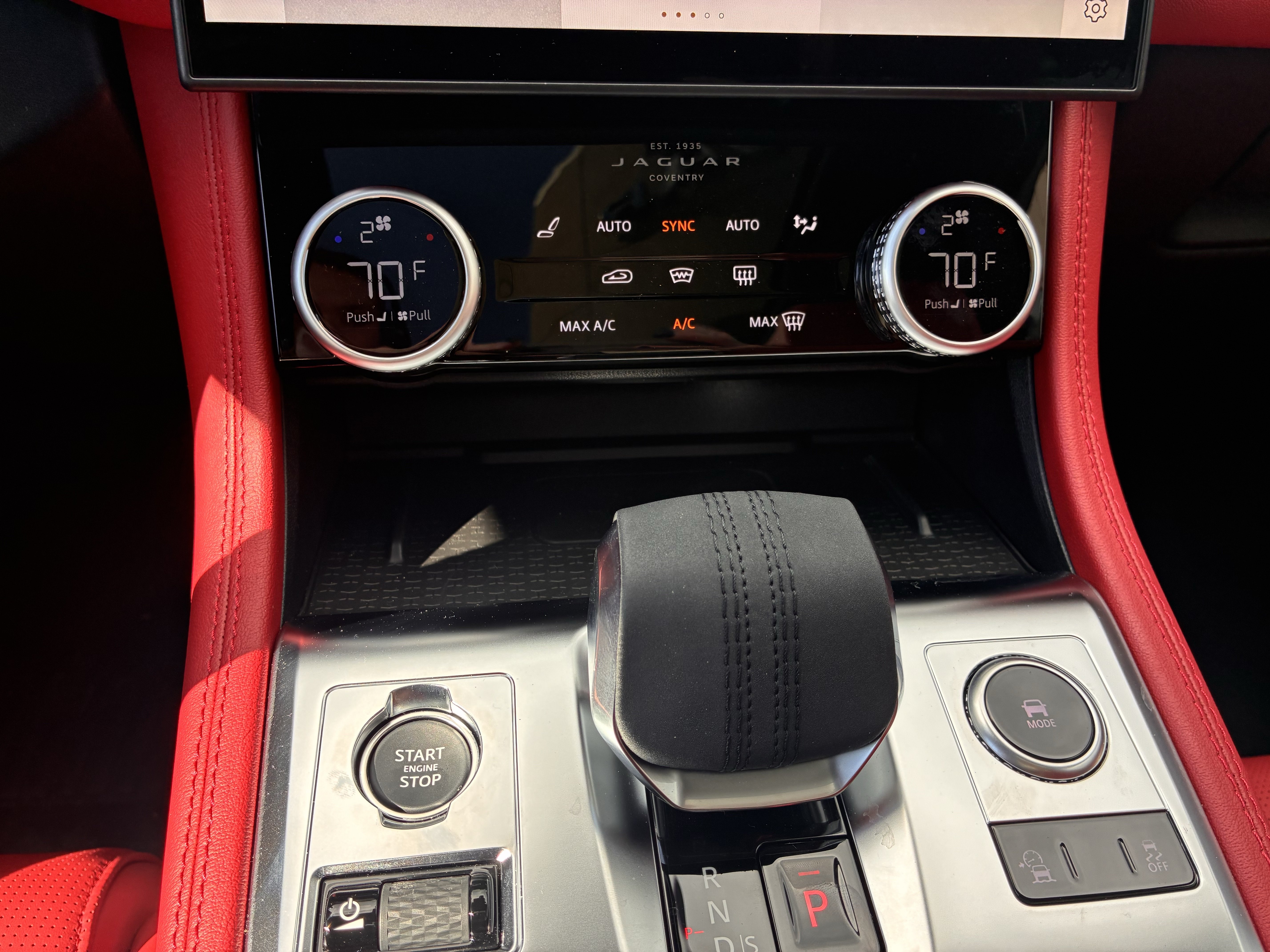 Used 2026 Jaguar F-PACE R-Dynamic S AWD/4WD image 16
