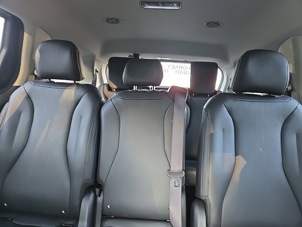 Certified 2026 Kia Carnival EX FWD image 36
