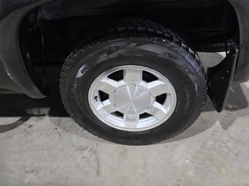 Used 2005 GMC Sierra 1500 SLE w/ Off-Road Package image 26