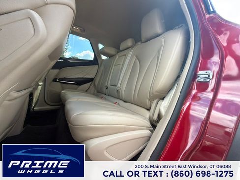 Used 2018 Lincoln MKC Premiere FWD image 12