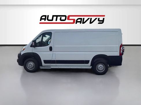 Used 2025 RAM ProMaster 2500 w/ U-Haul Equipment Group FWD image 4