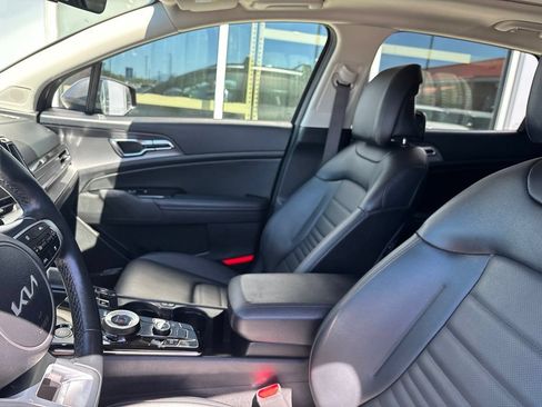 Certified 2025 Kia Sportage SX Prestige AWD/4WD image 14