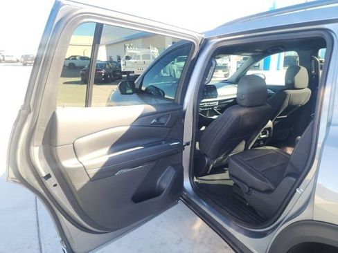 New 2026 Chevrolet Traverse LT w/ Midnight/Sport Edition image 22